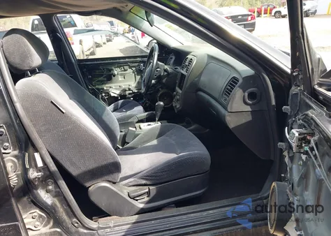 2002 Hyundai Sonata z USA, uszkodzony, nr VIN KMHWF25S12A590474